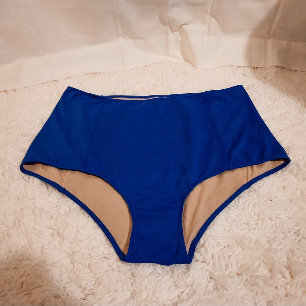 Kortni Jeane swim suit bottoms